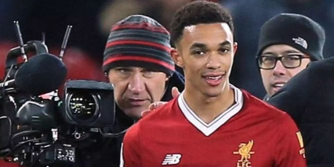 Trent Alexander-Arnold vor der Kamera.