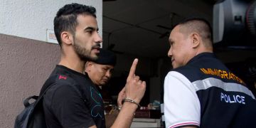 Hakim Al-Araibi auf dem Weg zu einer Gerichtsverhandlung.