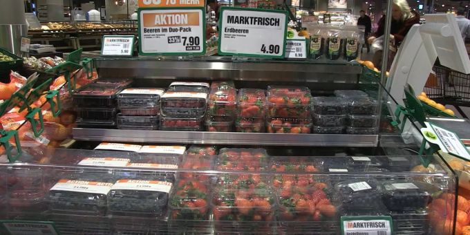 Trotz Klimastreiks - «Die Nachfrage nach Erdbeeren im Winter steigt»