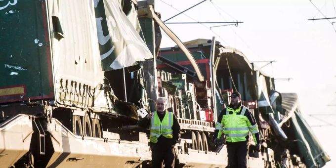 Sechs Tote - Leerer Lastwagen Schuld am Zugunglück in Dänemark?