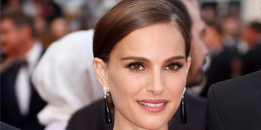 Natalie Portman wurde von Genesis-Stiftung ausgezeichnet.