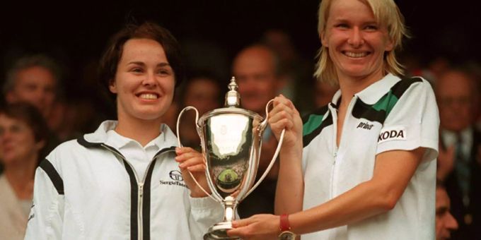 1998 gewann sie mit der damals 17-jährigen Martina Hingis in Wimbledon. 1998 gewann sie mit der damals 17-jährigen Martina Hingis in Wimbledon.
