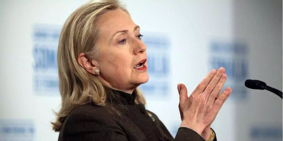 Hillary Clinton (70), frühere US-Aussenministerin und Präsidentschaftskandidatin der Demokraten: «New Yorks Widerstandskraft ist stärker als ein feiger Terrorakt. Ich denke an die Opfer, ihre Familien und die Ersthelfer, die Leben gerettet haben.»