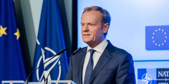 EU-Ratspräsident Donald Tusk am Rendnerpult. EU-Ratspräsident Donald Tusk am Rendnerpult.