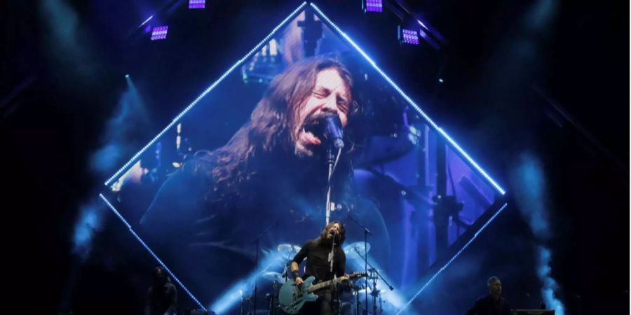 Noch ist das Berner Stade de Suisse, in dem das Konzert stattfindet, nicht ausverkauft.