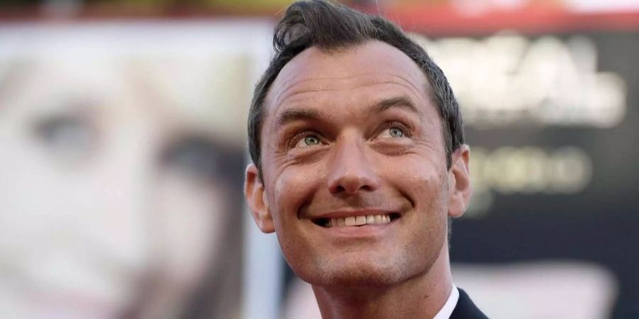 Jude Law spielt in der Fortsetzung des Fantasy-Films «Phantastische Tierwesen und wo sie zu finden sind» Dumbledore.