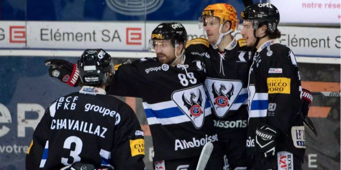 Die Fribourger entscheiden das Spiel im Penaltyschiessen. Die Fribourger entscheiden das Spiel im Penaltyschiessen.