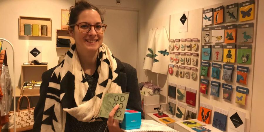 Carmen, 28: «In einem Pop-Up-Store kann man viel entdecken und sieht verschiedene Produkte. In Luzern fehlte an solchen Angeboten, schade bleiben sie nur für 9 Tage!»