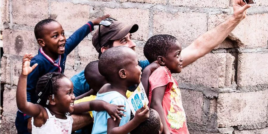 Trinkwasser entsteht nicht nur mit Spenden, sondern auch mit Ausbildung und Austausch vor Ort.