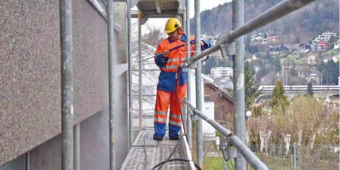 Uzwil - Keine Ferienruhe im Neuhof