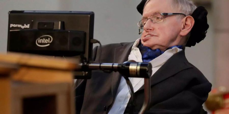 Trauerfeier für Stephen Hawking in Cambridge