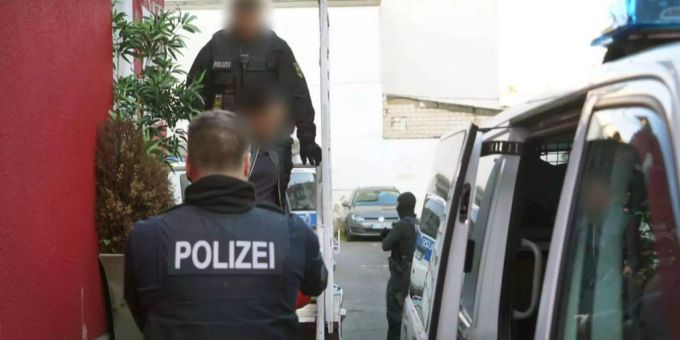 Bremgarten AG - Mann nach G20-Krawallen festgenommen