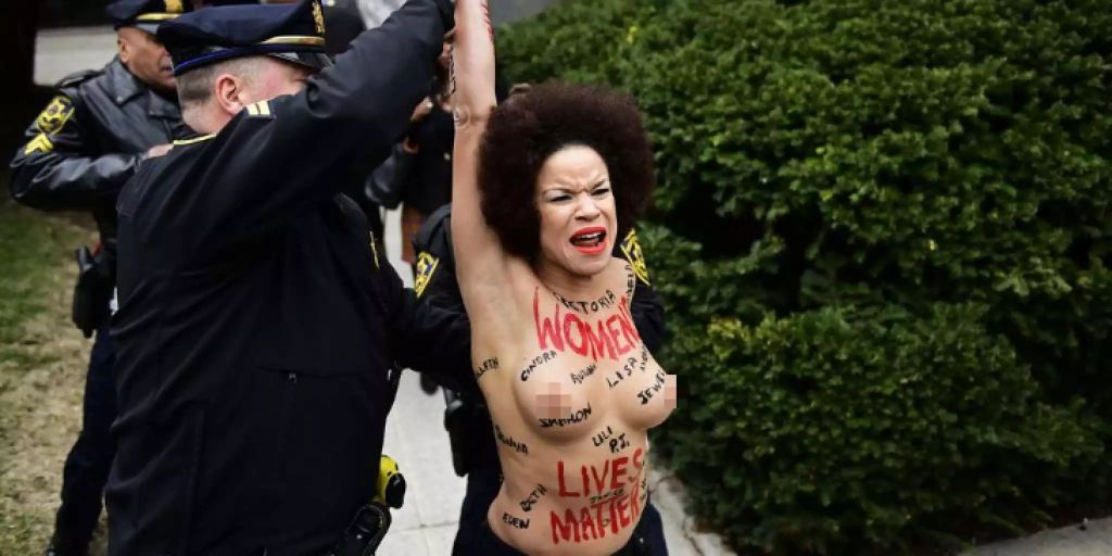 Bill Cosby: Femen-Aktivistin beschimpft ihn als Vergewaltiger 