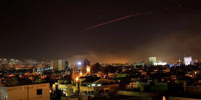 Raketen über Damaskus: Die syrische Hauptstadt bleibt aufgrund des anhaltenden Bürgerkries die Stadt, in der das Leben am schwierigsten ist. Damaskus