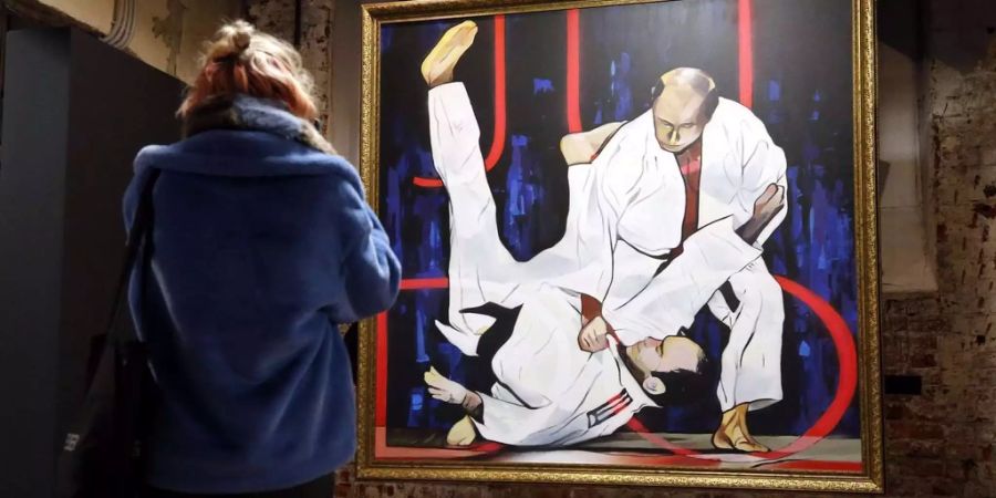 Auf diesem Gemälde präsentiert sich Putin als Judoka mit schwarzem Gürtel.