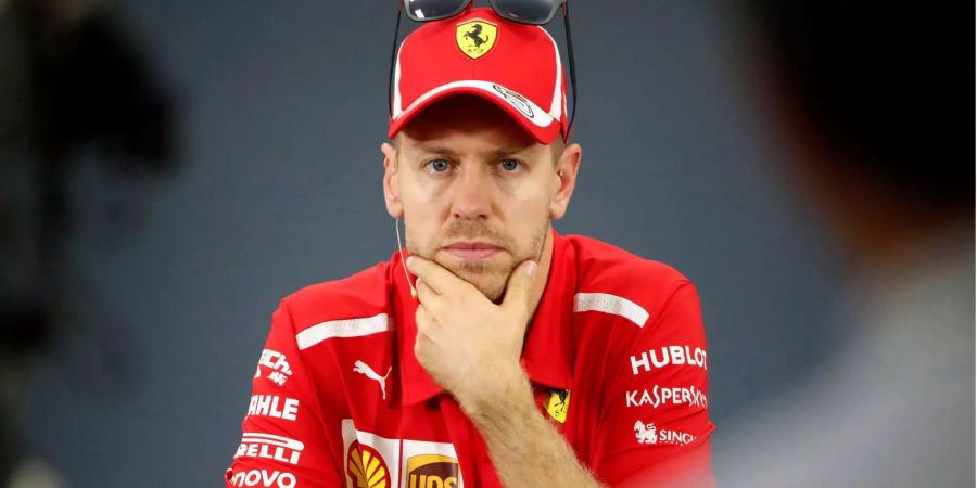 Der deutsche Formel-1-Fahrer Sebastian Vettel für Scuderia Ferrari bei einer Pressekonferenz im Vorfeld des japanischen Formel-1-Grand-Prix im Suzuka Circuit in Suzuka (JPN).