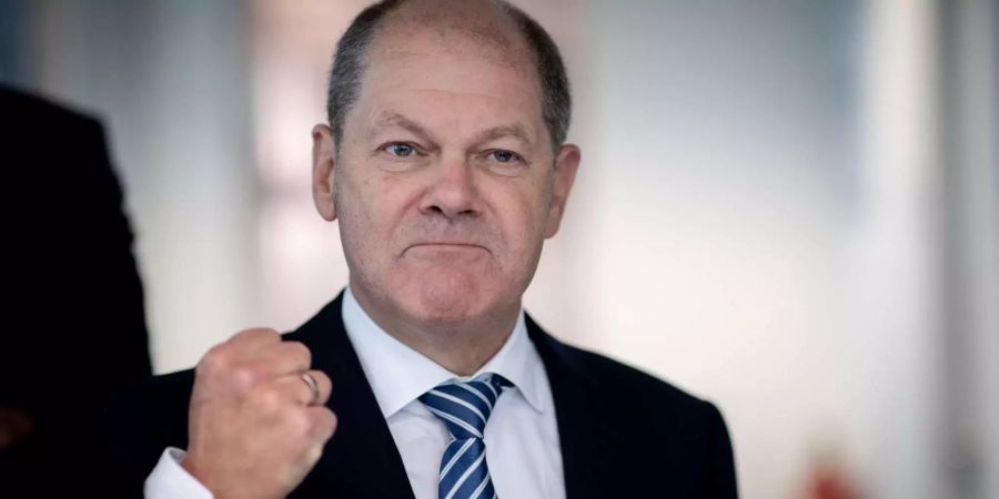 Olaf Scholz, deutscher Bundesminister der Finanzen, spricht mit Journalisten der Deutschen Presse-Agentur.