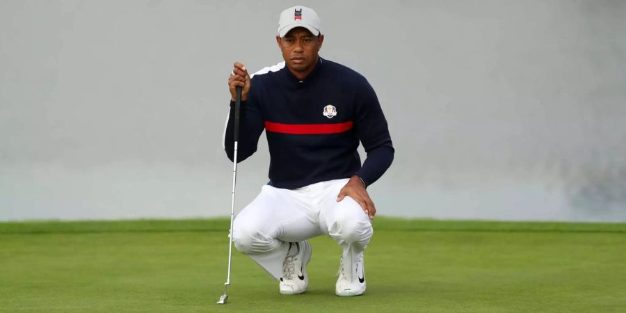 Tiger Woods vom Team USA am ersten Tag des Turniers in Saint-Quentin-en-Yvelines bei Paris.