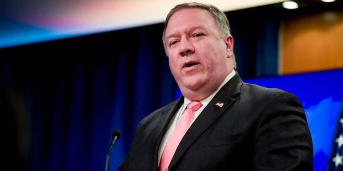 US-Aussenminister Mike Pompeo spricht mit der Presse.