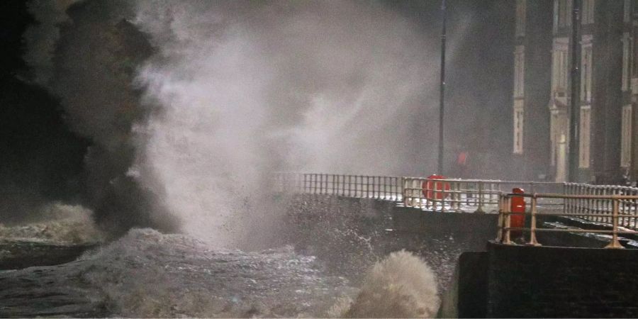 Sturm Eleanor wütet in Grossbritannien und Irland.