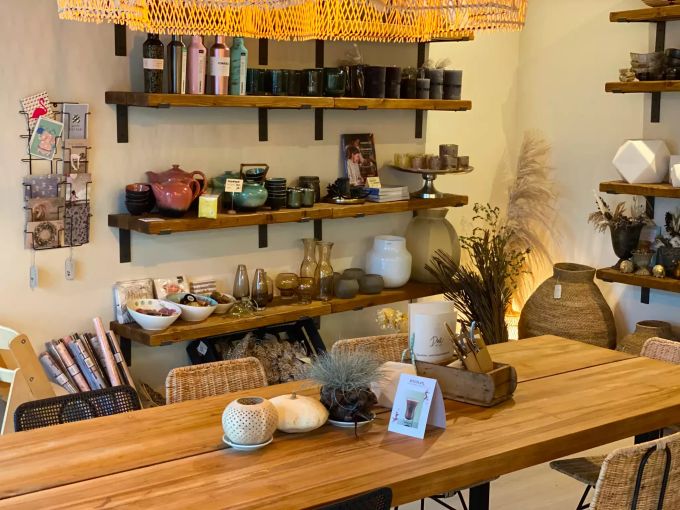 Due Caffè: vereint Kulinarik und Boutique. Due Caffe