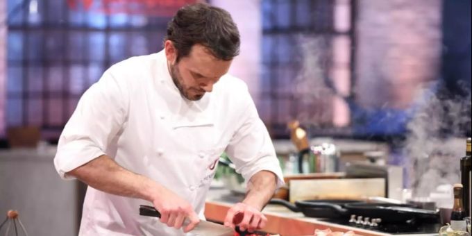 Steffen Henssler passierte in der TV-Küche ein Malheur. steffen