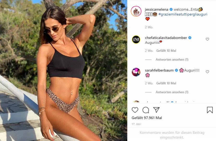 Jessica Melena posiert für ihre Fans auf Instagram.