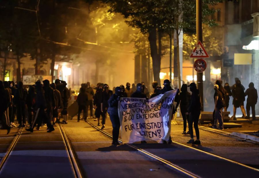 Demonstration nach Räumung von besetztem Haus