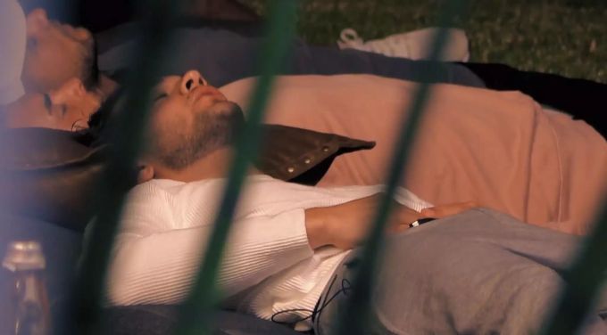 «Die Bachelorette 2020»: Leander entspannt sich. «Die Bachelorette 2020»