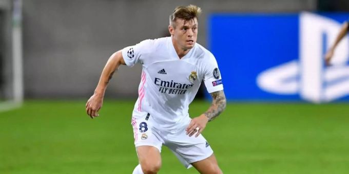 Real-Star Toni Kroos twittert über den HSV nach dessen Blamage bei Sandhausen. Toni Kroos