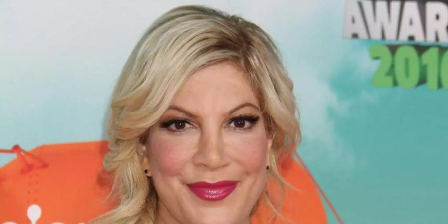 Tori Spelling (2016). Foto: Jimmy Morrison/EPA/dpa