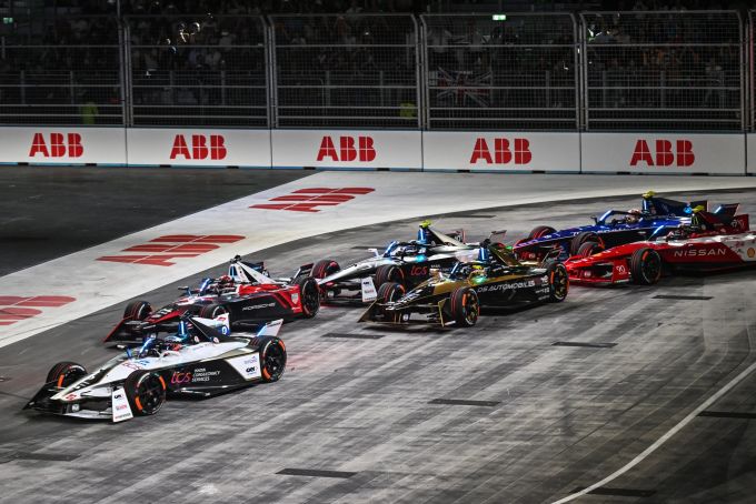 Stoffel Vandoorne steckte in dieser Saison in der Formel E oft tief im Feld. Stoffel Vandoorne Formel E