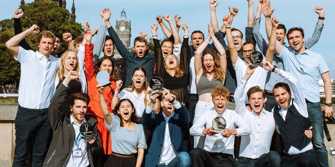 Das Gewinner-Team Swissloop an den European Hyperloop Week 2023 in Edinburgh. Schweizer Technologie