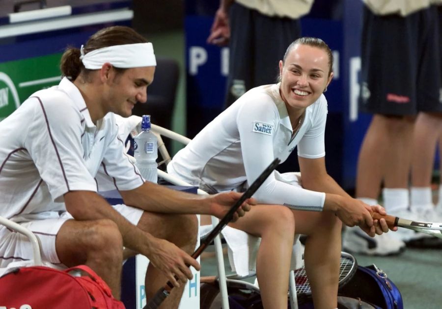 Federer habe lernen müssen, dass man nicht erst abends um 22 Uhr essen geht, sagt Hingis heute.