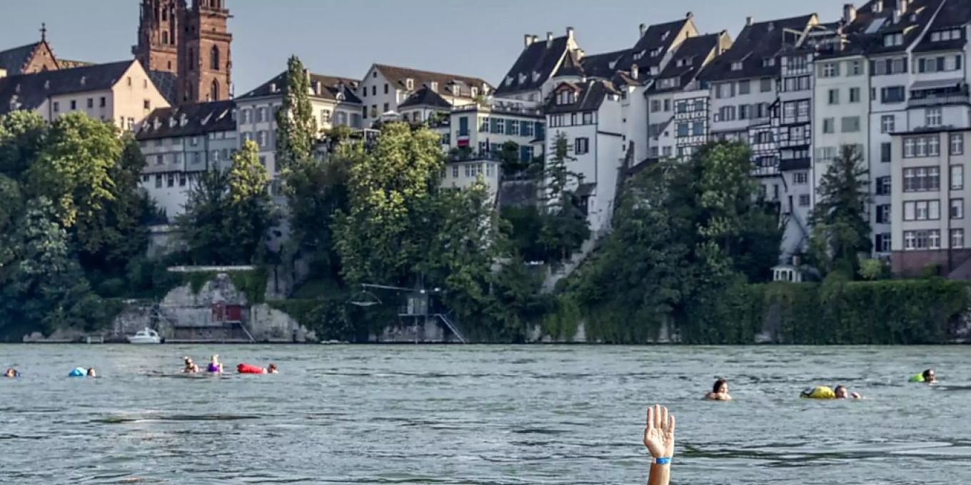 Basel: Mann (†61) stirbt nach Schwimmen im Rhein – trotz Reanimation ...