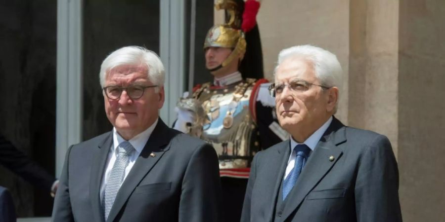 Steinmeier (l.) und Mattarella gedenken SS-Opfern