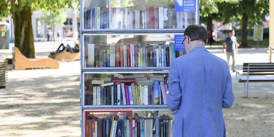 Mit dem Wunsch, der innere Bücherschrank möge sich füllen, eröffnete Nationalratspräsidentin Marina Carobbio Guscetti am Donnerstag die 41. Solothurner Literaturtage. (Archivbild)