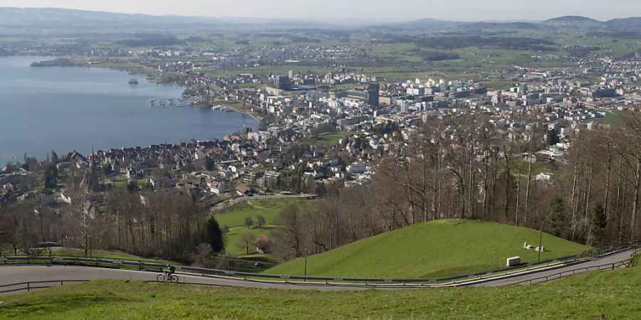 Die in Baar beheimatete Partners Group zieht weiterhin Vermögen an. (Archivbild)