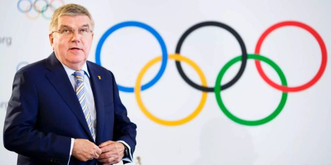 IOC-Präsident Thomas Bach am Hauptsitz in Lausanne. IOC-Präsident Thomas Bach am Hauptsitz in Lausanne.
