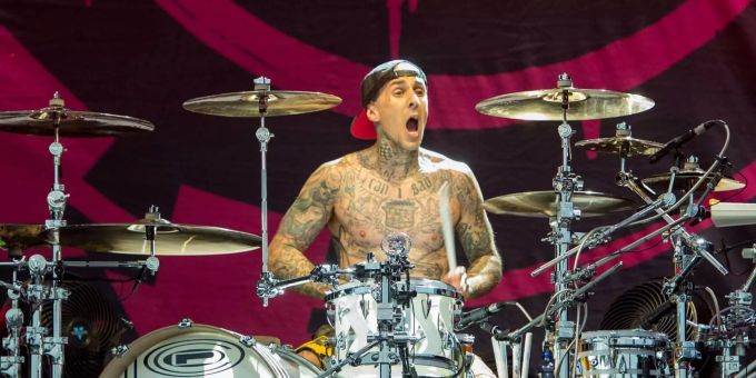 Der Schlagzeuger der Band «Blink-182»: Travis Barker. Travis Barker