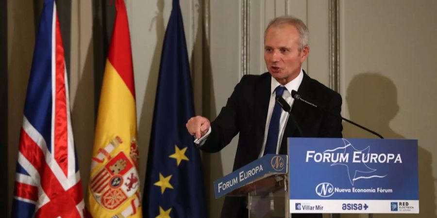 Der Vize-Premierminister David Lidington hält am Forum Europa in Madrid eine Rede.