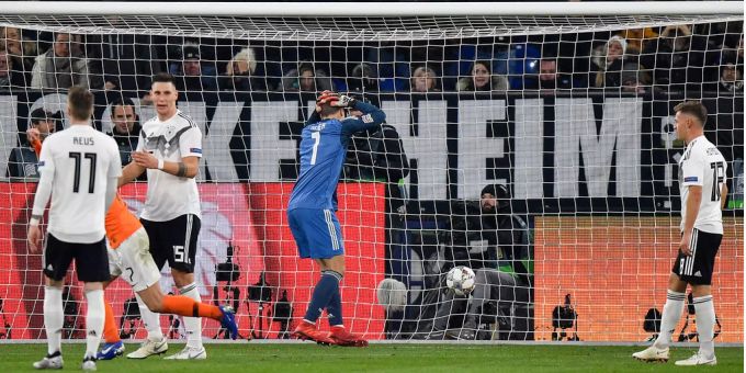 Vor Ausgleich - Holland-Trainer wusste nicht, was auf dem Zettel stand