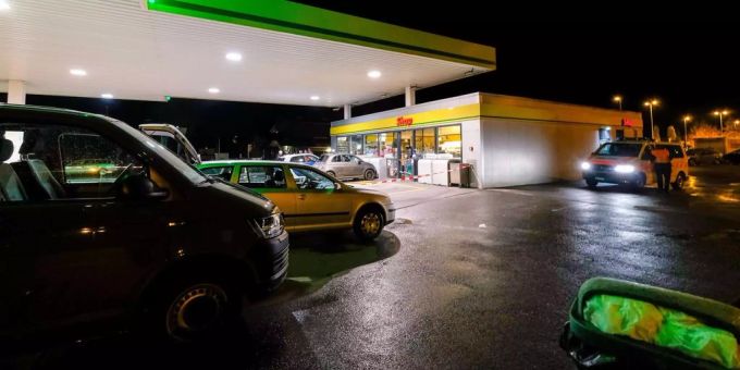 Täter (17) gefasst - Mehrere Verletzte nach Axt-Attacke in Flums SG