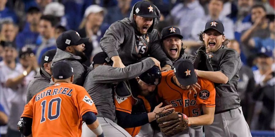 Die Spieler der Houston Astros feiern den Gewinn der Meisterschaft.