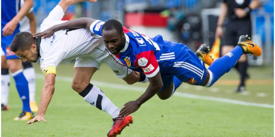 Der FC Lugano will dem Serienmeister aus Basel ein Bein stellen.