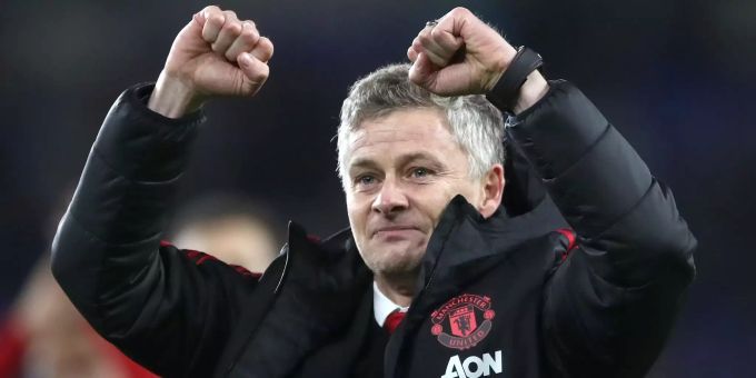 Der Norweger Ole Gunnar Solskjaer ist Trainer von Manchester United. Ole Gunnar Solskjaer freut sich nach einem Sieg.