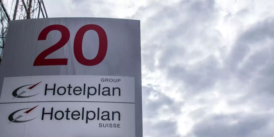 Das Logo von der Hotelplan Group am Haupsitz.