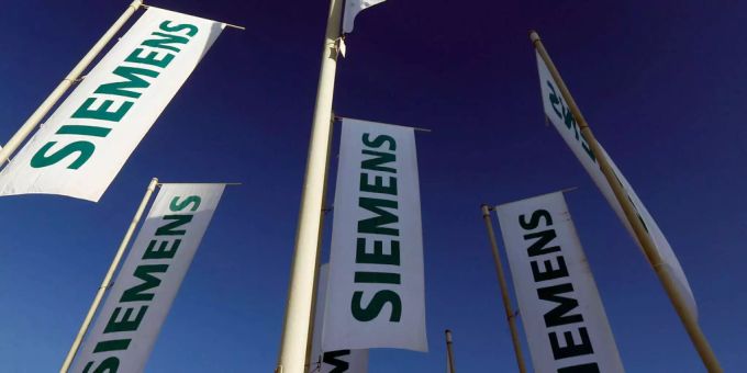 Der Elektrokonzern Siemens ergriff die Initiative. Der Elektrokonzern Siemens ergriff die Initiative.