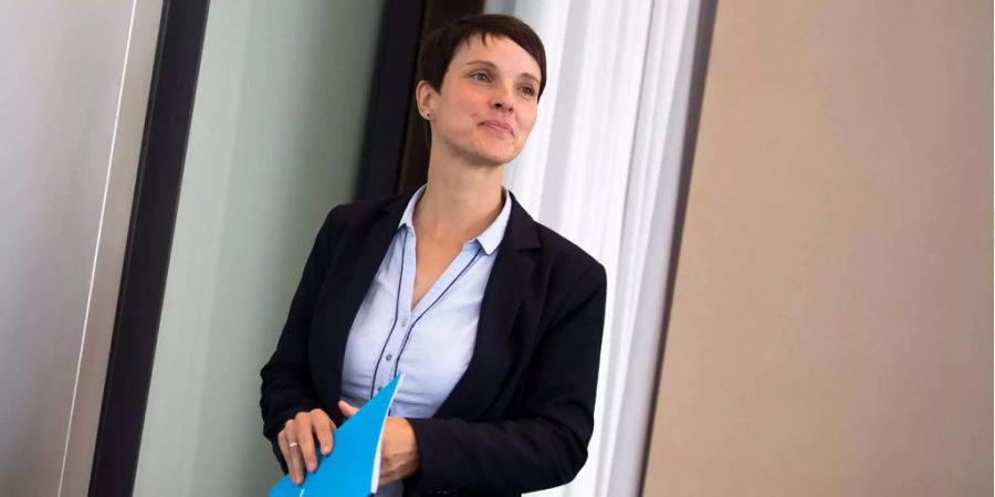 Geht mit ihrer ehemaligen Partei hart ins Gericht: Frauke Petry.