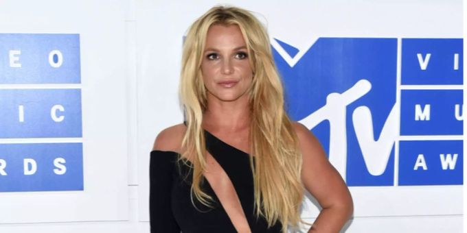 Britney steht seit 2007 unter der Vormundschaft ihres Papas. Britney steht seit 2007 unter der Vormundschaft ihres Papas.